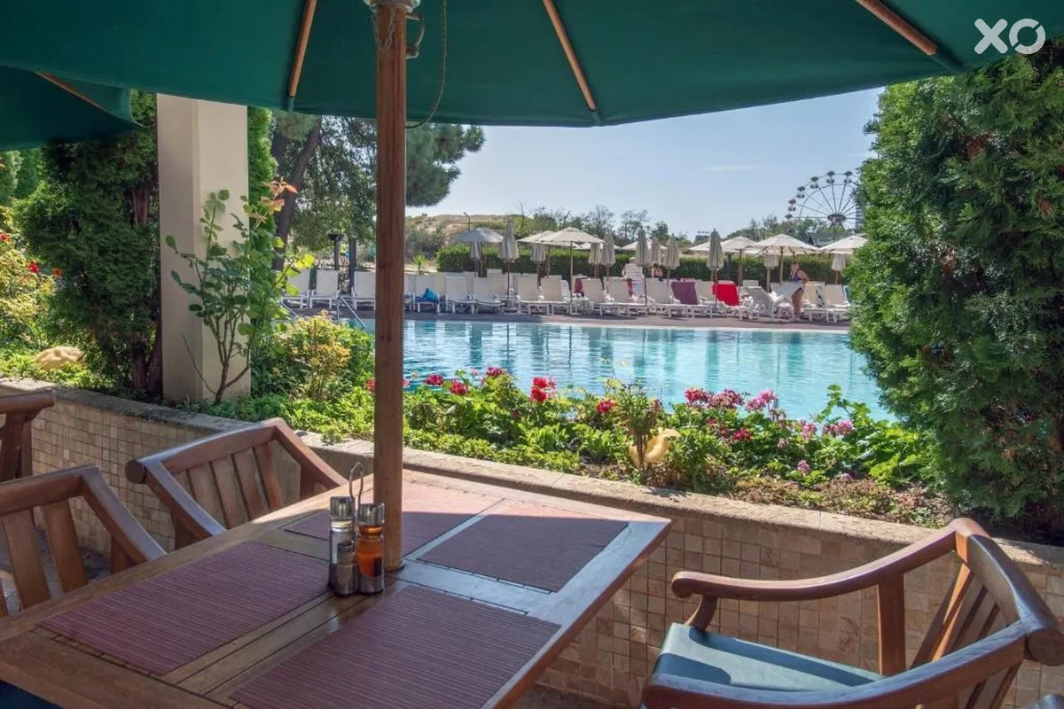 Jeravi Hotel