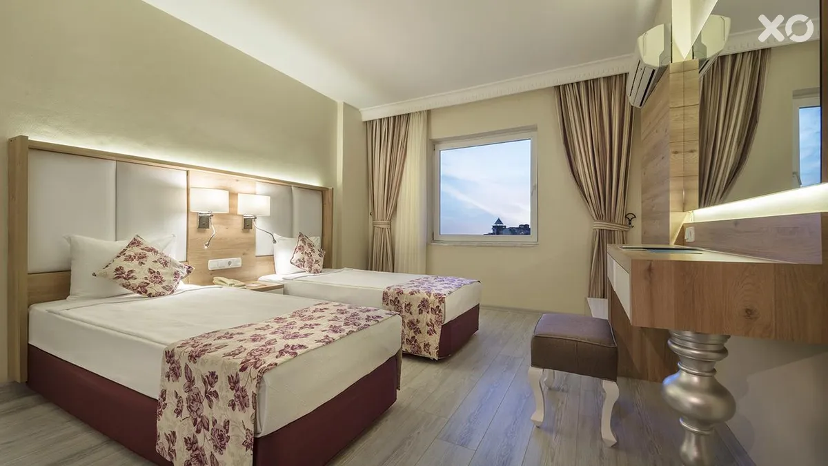 Royal Garden Beach Hotel