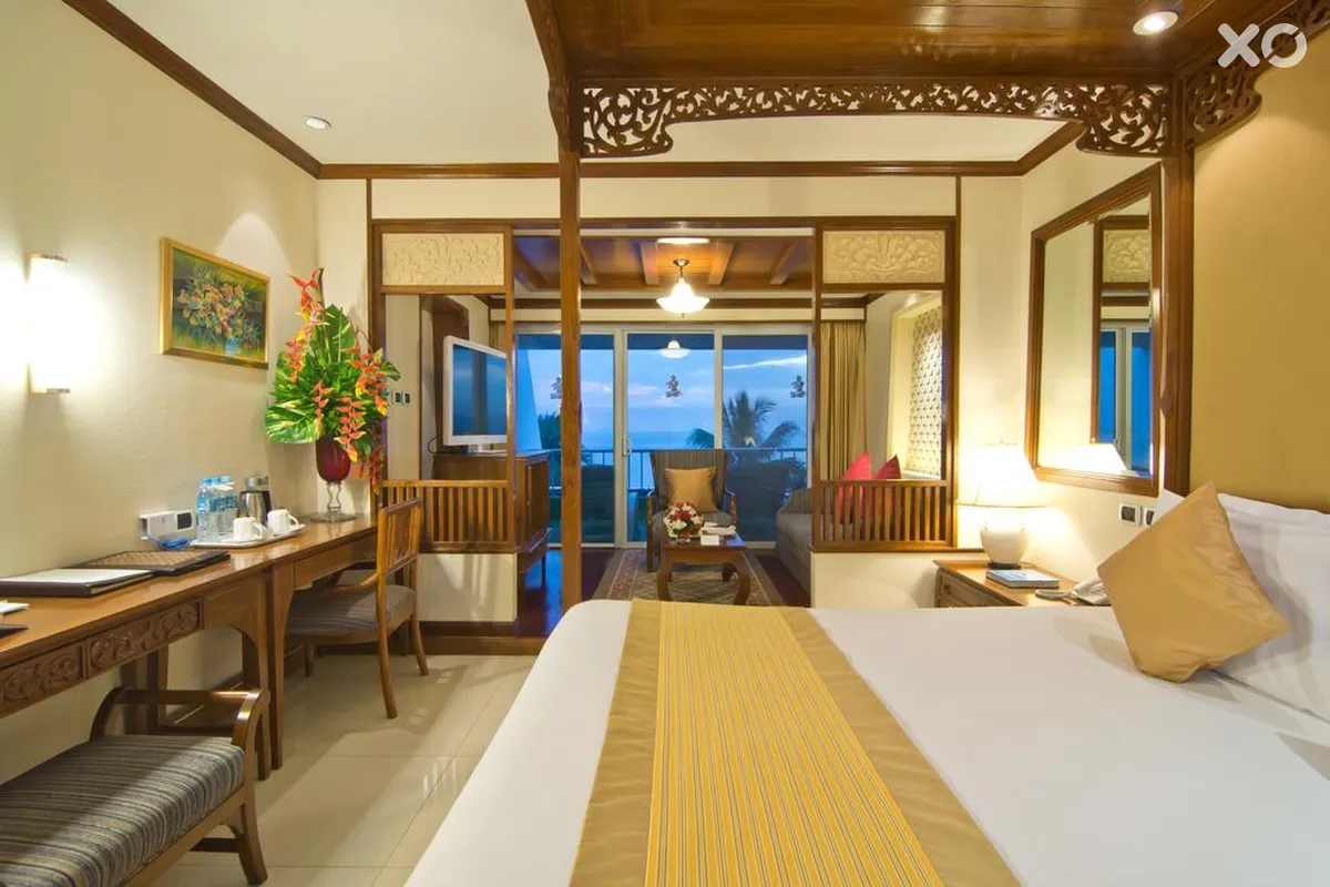 Royal Cliff Beach Terrace