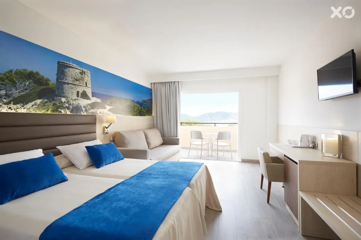 Invisa Club Cala Blanca Hotel