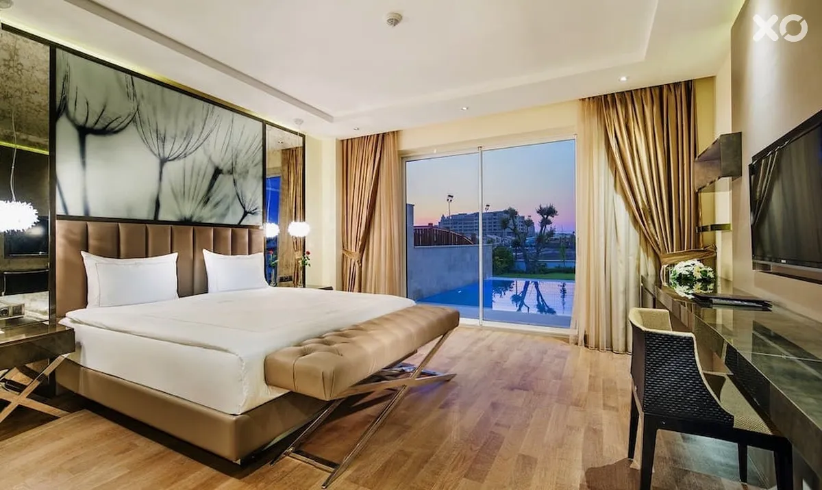Bellis Deluxe Hotel
