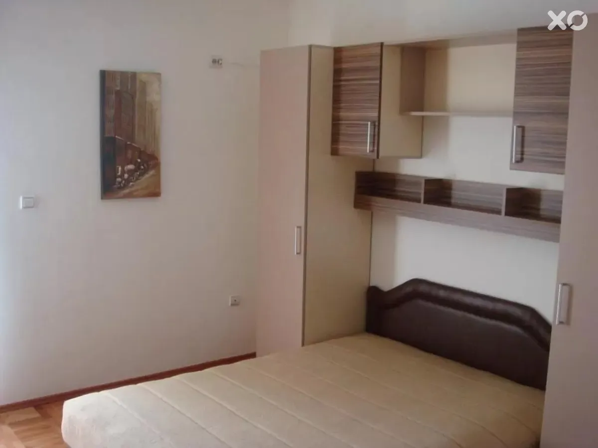Azzuro Apartments