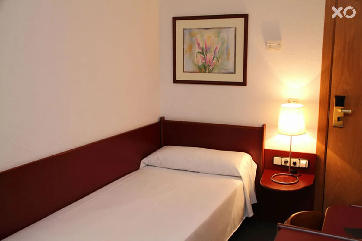 Medium Prisma Hotel