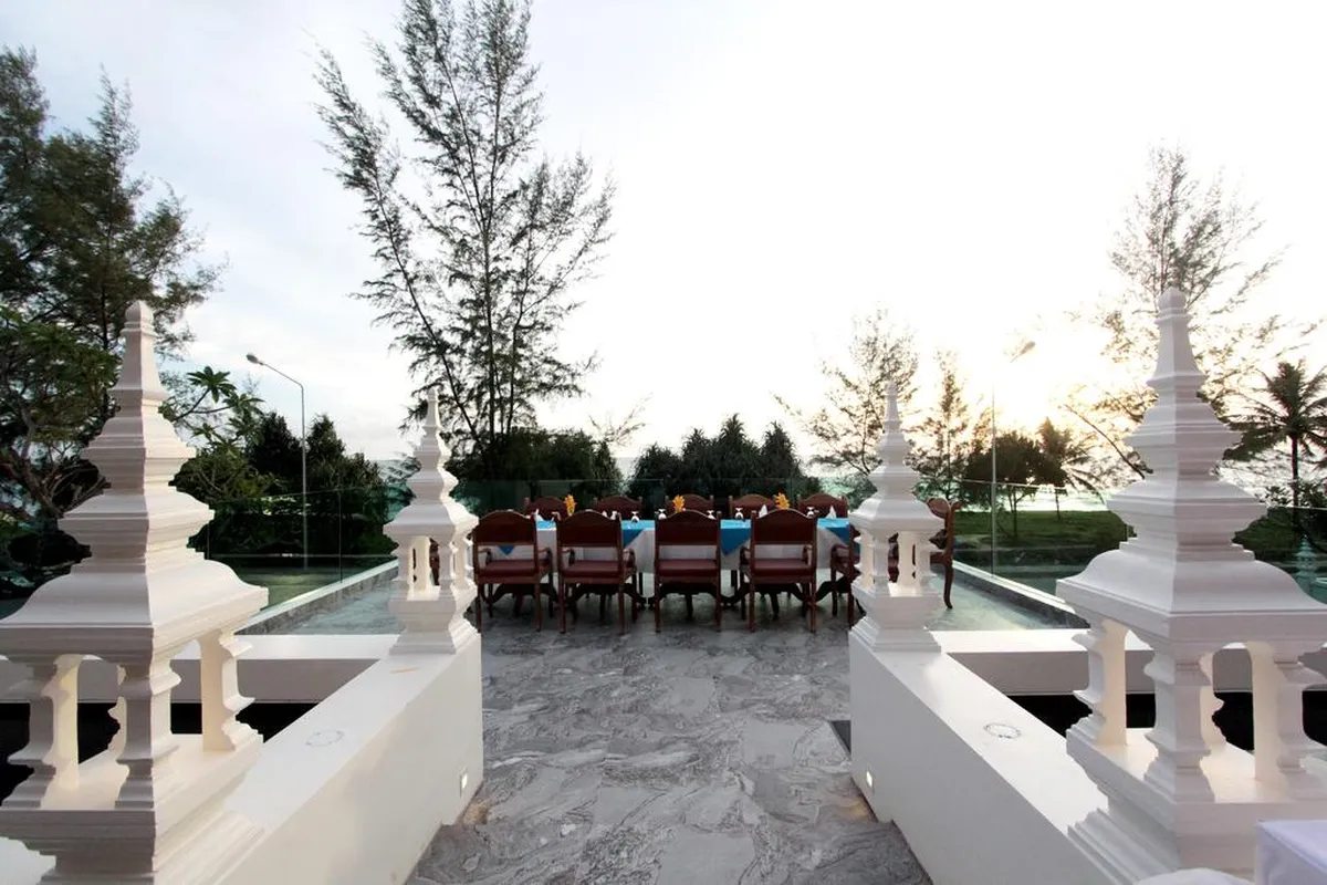 Maikhao Palm Beach Resort
