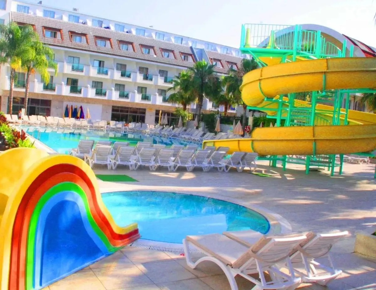 Dedeman Kemer Resort