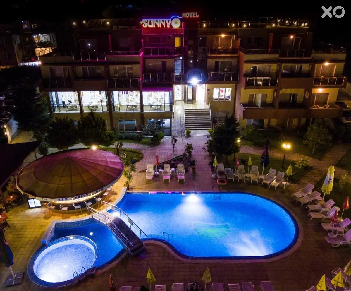 Sunny Hotel