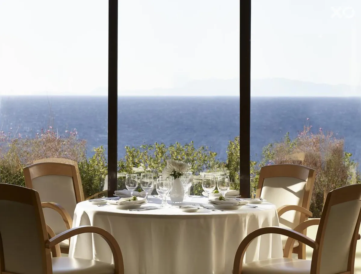 Rhodes Bay Hotel & Spa