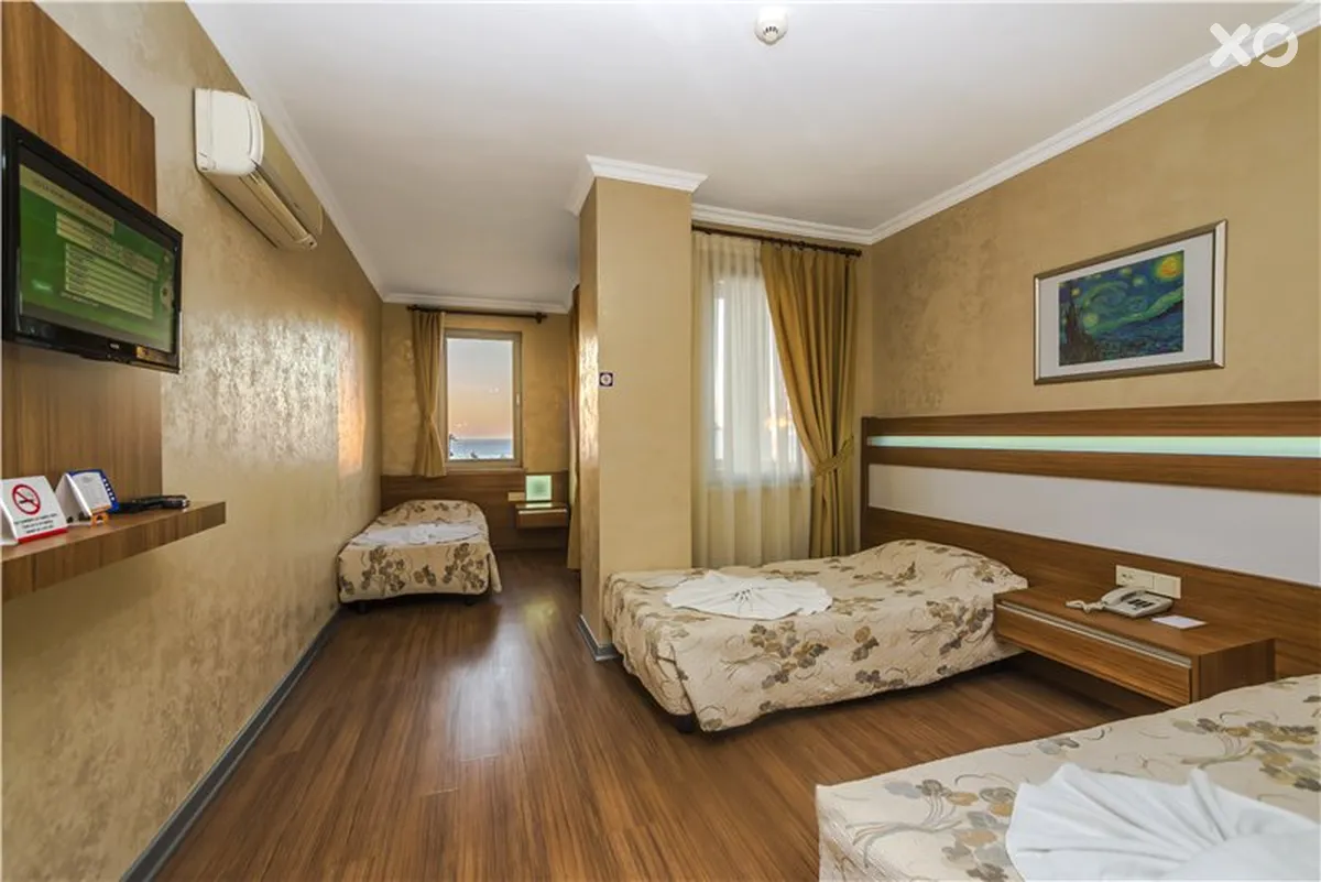 Santa Marina Hotel