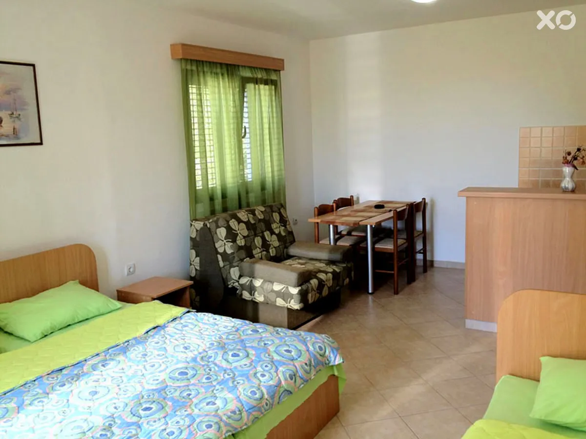 Larisa Budimic Villa