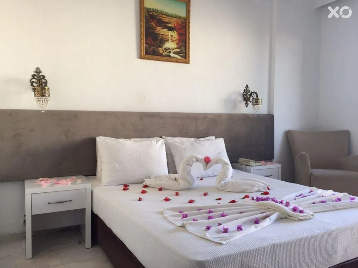Zeus Turunc Hotel