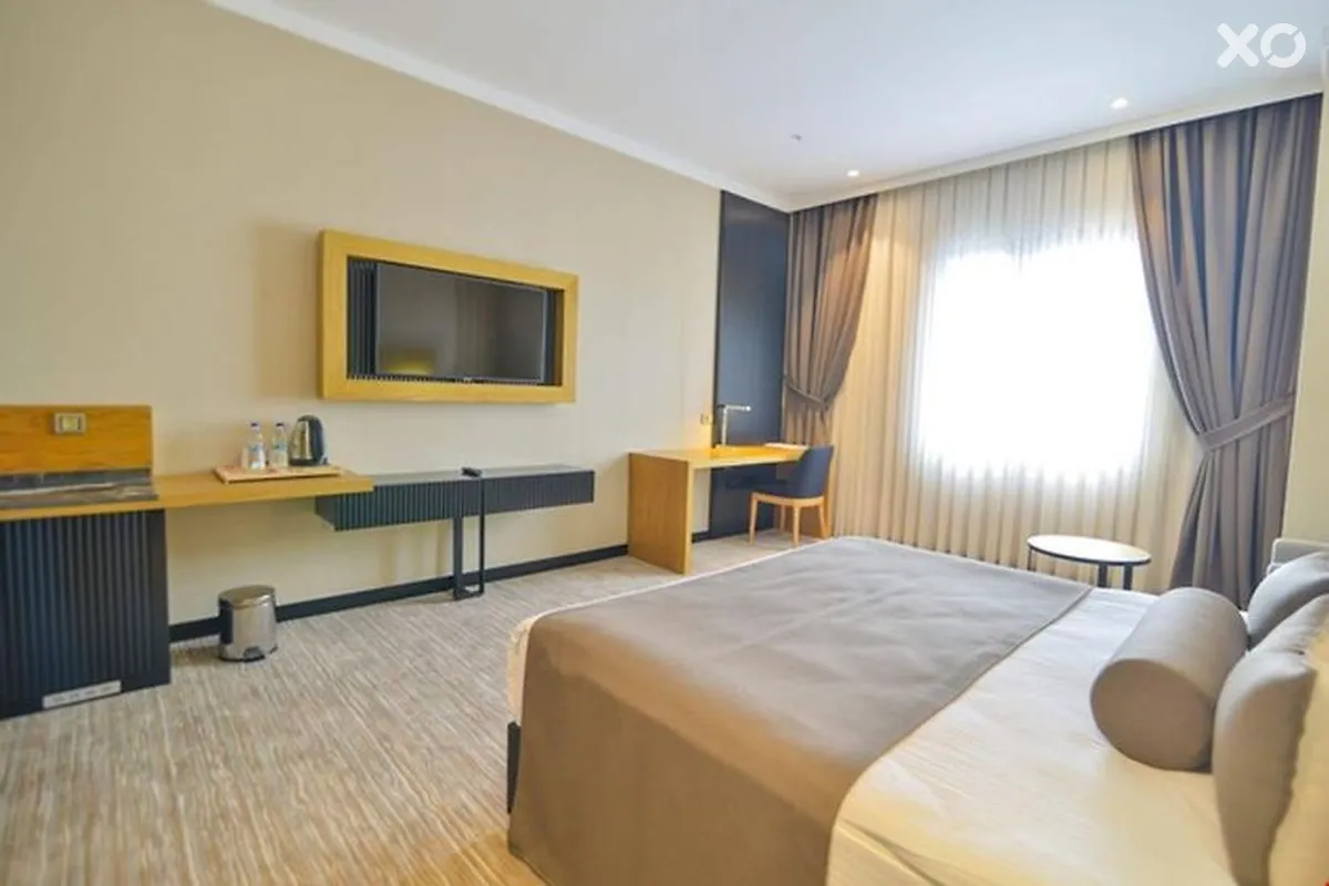 Mayi Hotel