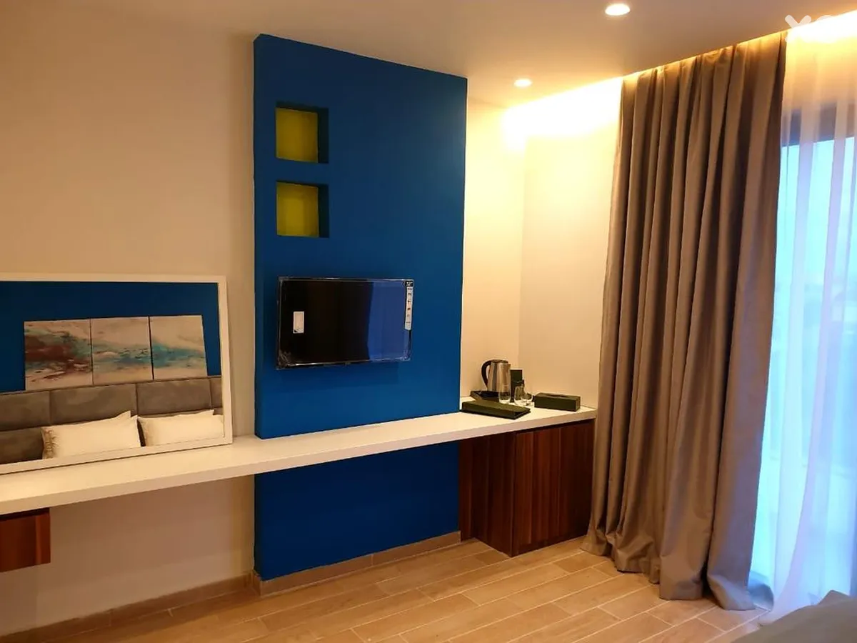 Henry Resort & Spa