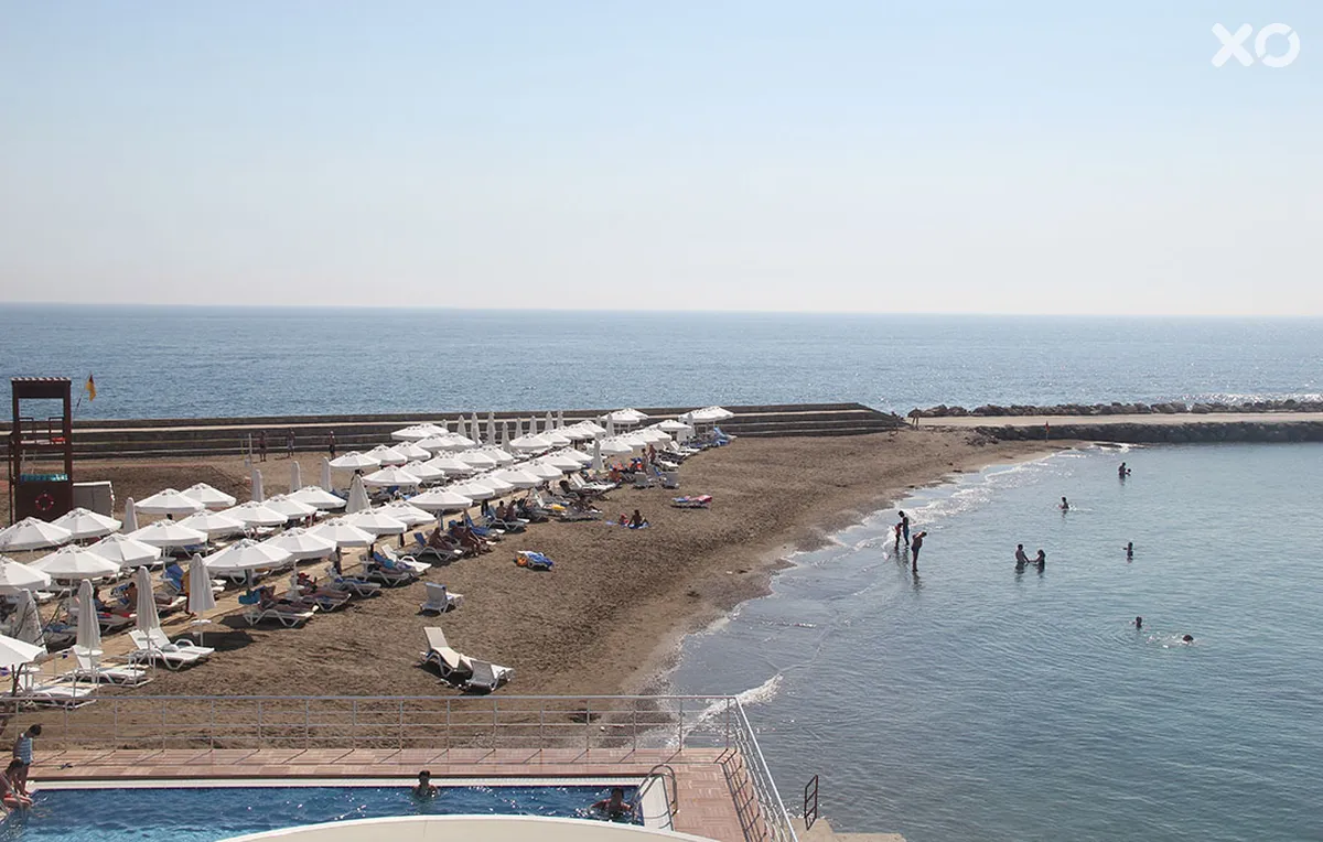 Gold Island Hotel