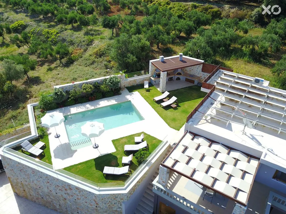 Lady Dafni Villa