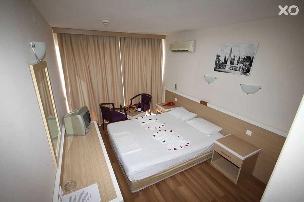 Tuntas Beach Hotel Altinkum