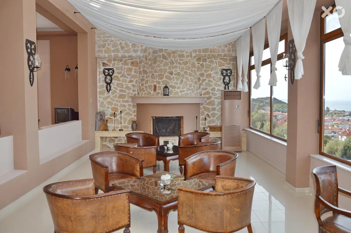 Alia Palace Luxury Hotel & Villas