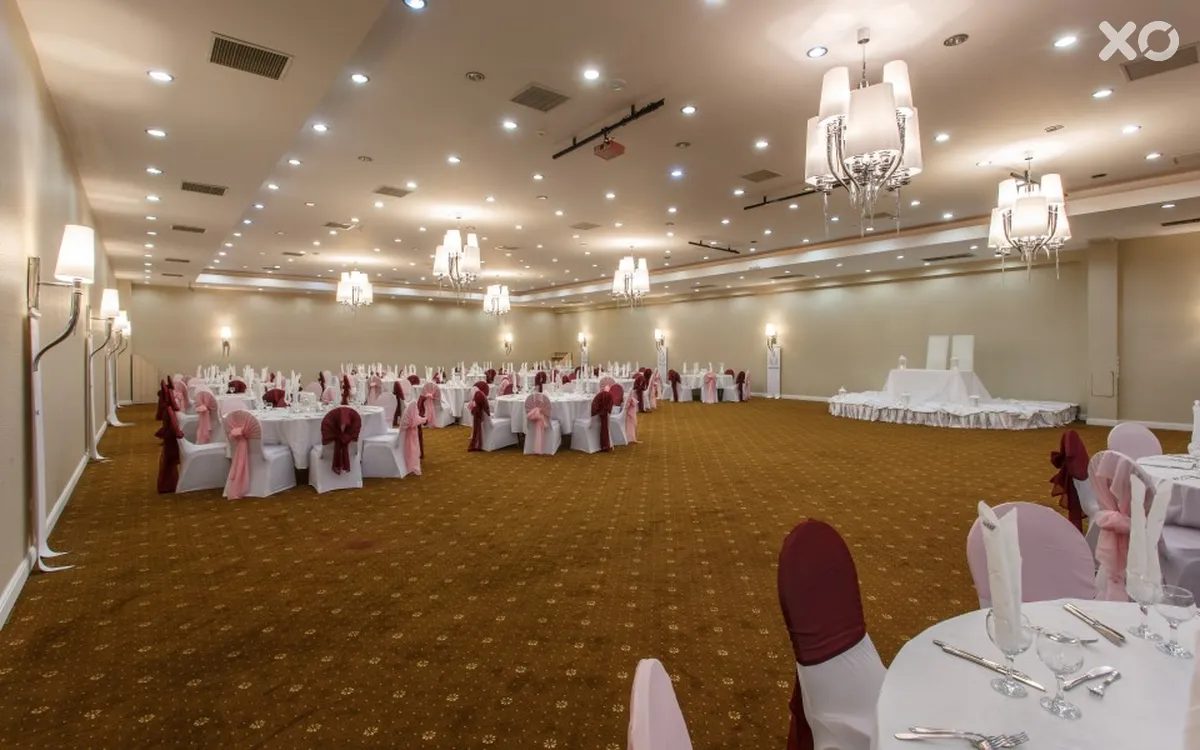 Falcon Club Hotel