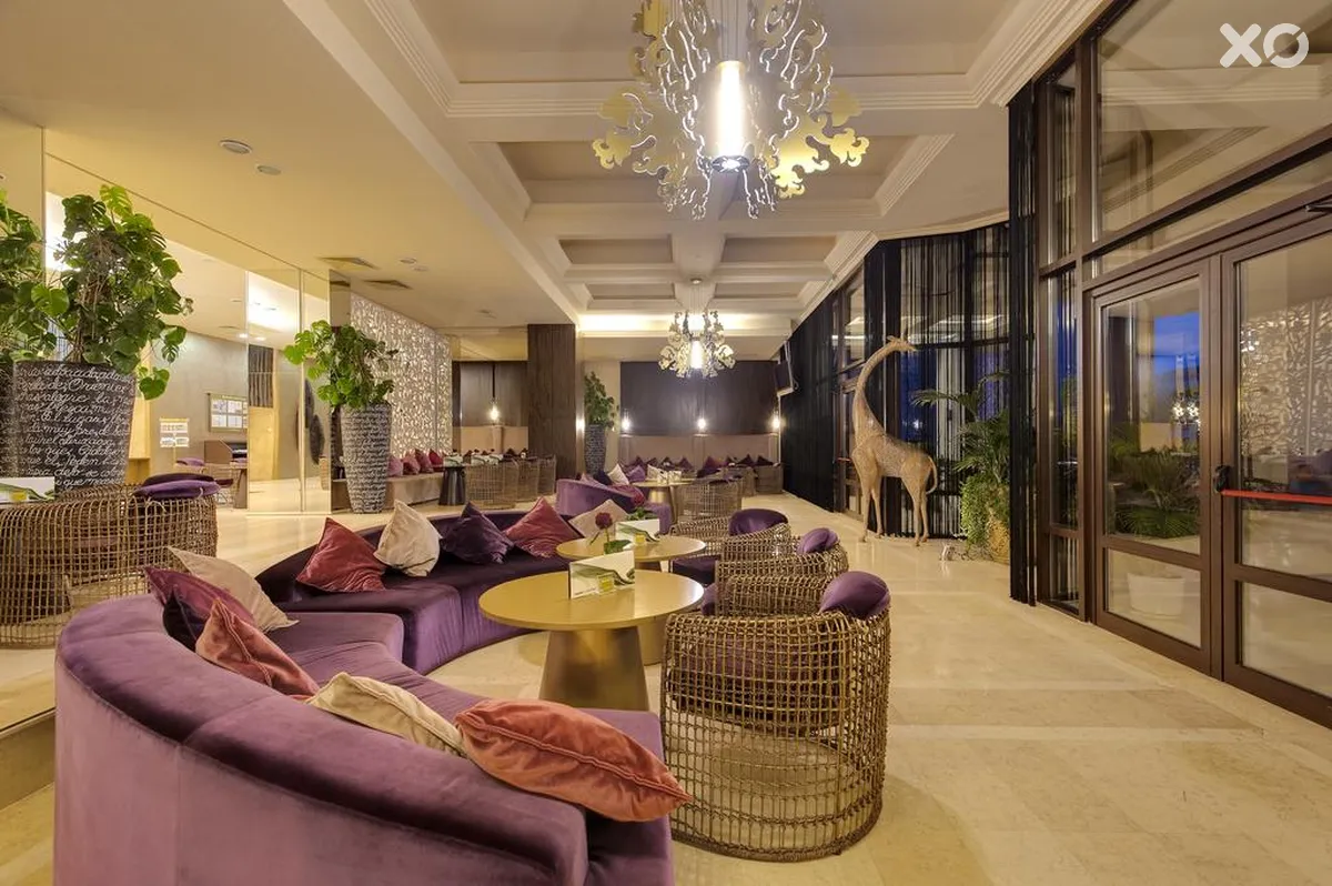 Barcelo Royal Beach