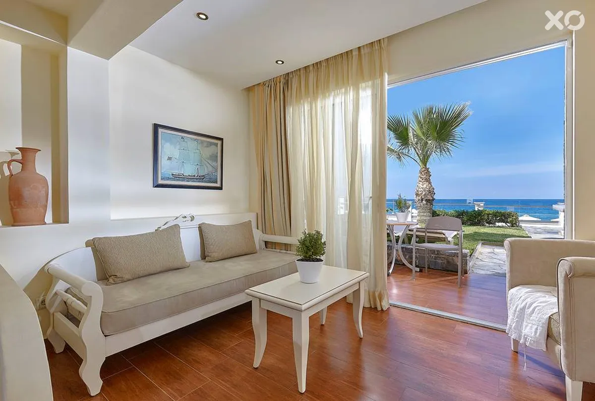 Alexander Beach Hotel & Village