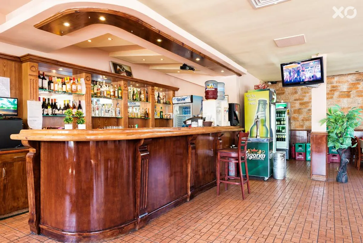 Avenue Hotel
