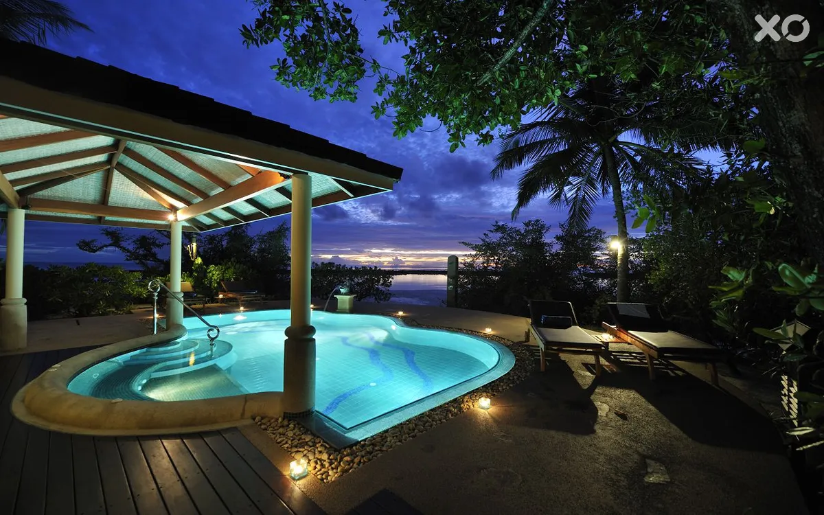 Royal Island Resort & Spa