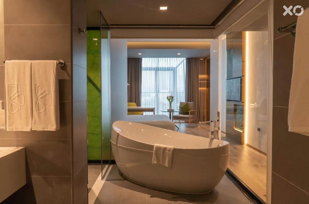 Al Khoory Courtyard Hotel