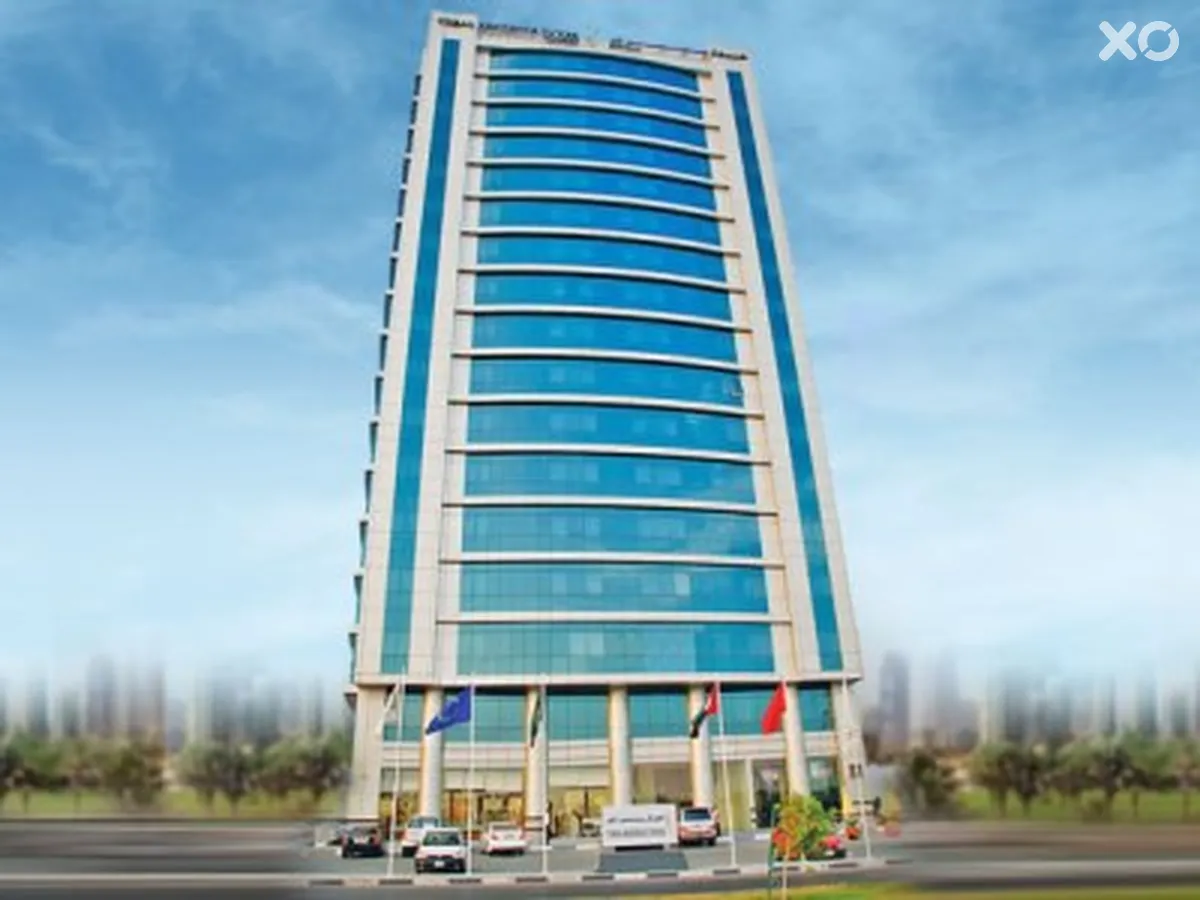 Clifton International Hotel