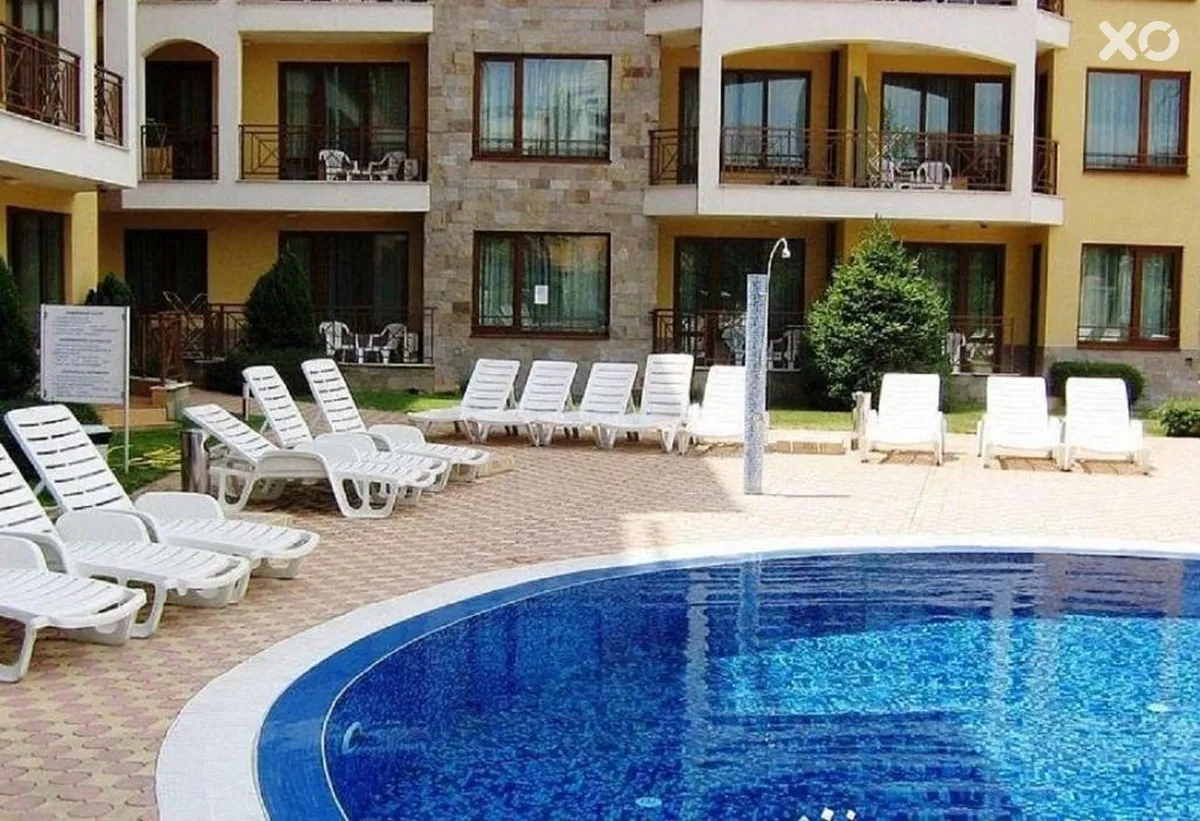Golden Dreams Complex