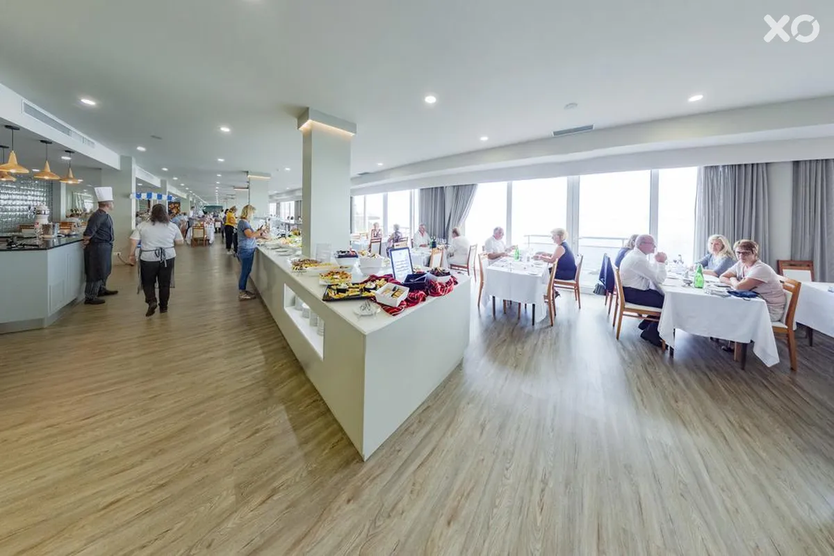 Orca Praia Hotel