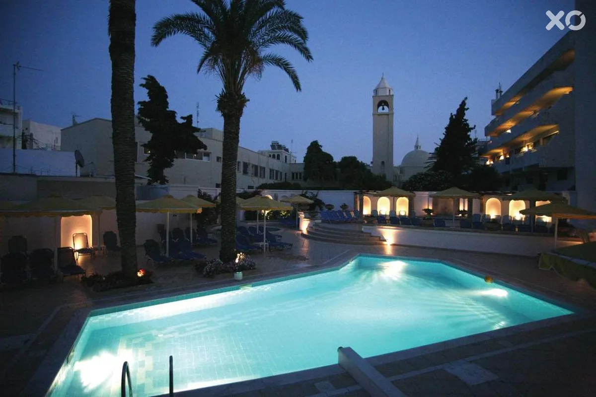 Mitsis Petit Palais Beach Hotel