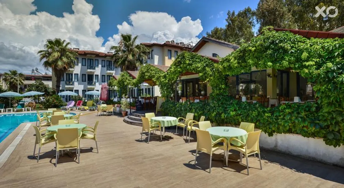 Bezay Hotel