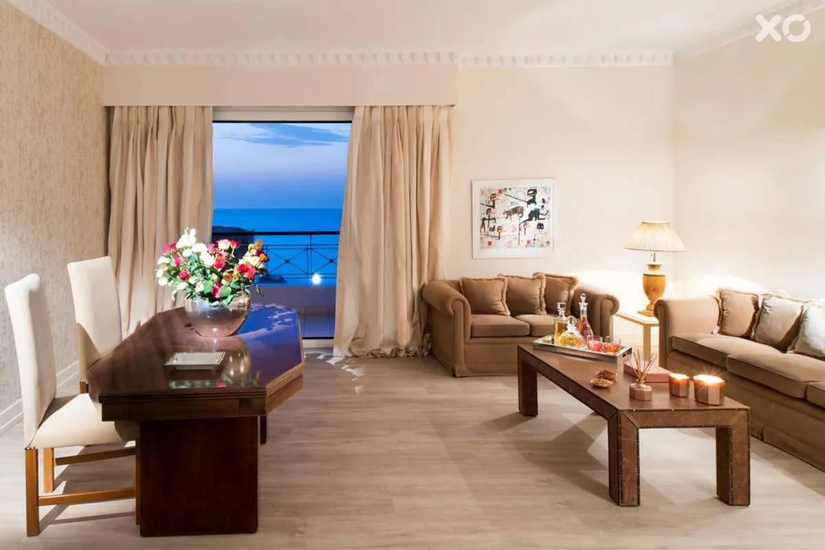 Mitsis Grand Hotel