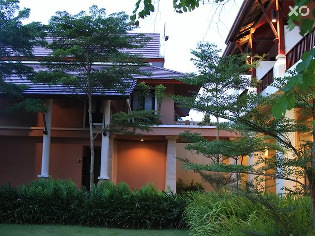 Apsara Beachfront Resort & Villa