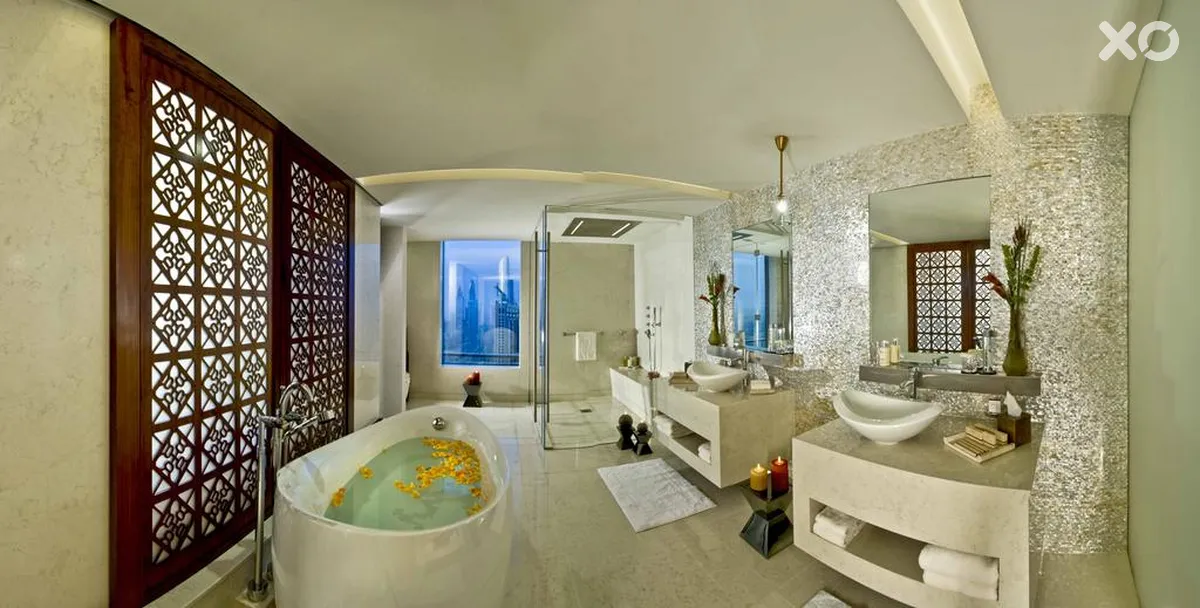 The H Hotel