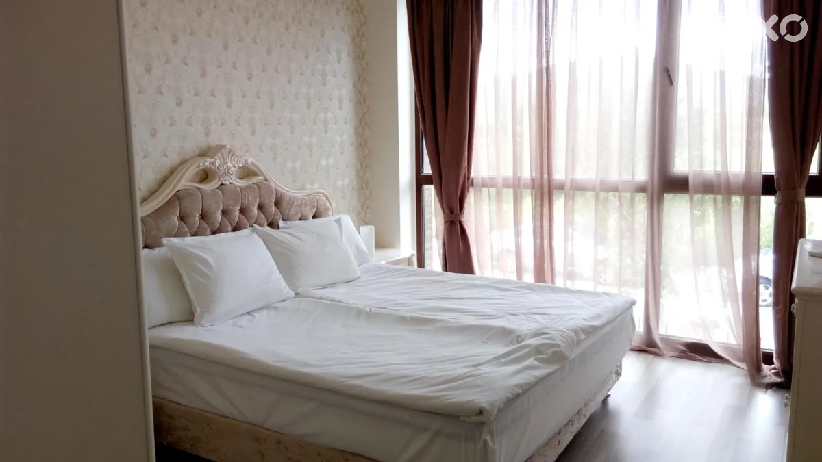 Apolonia Resort
