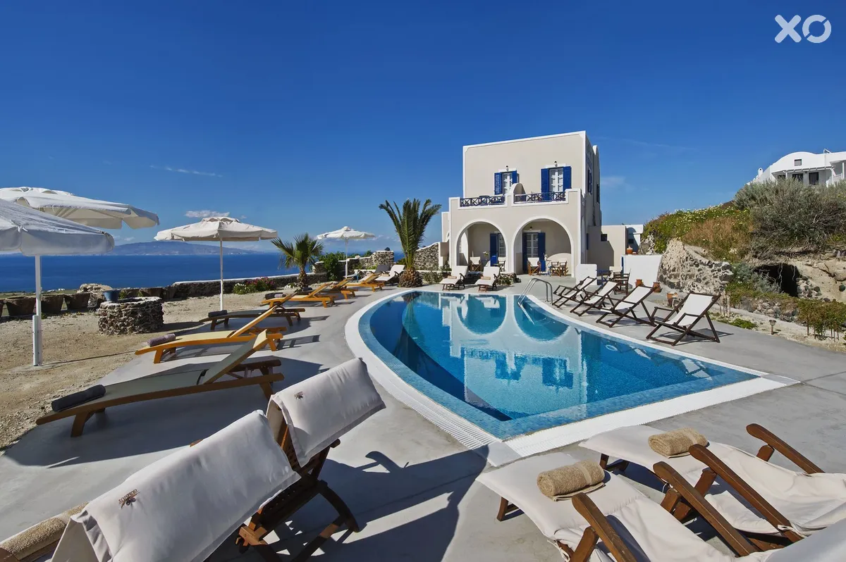 Pezoula Villa