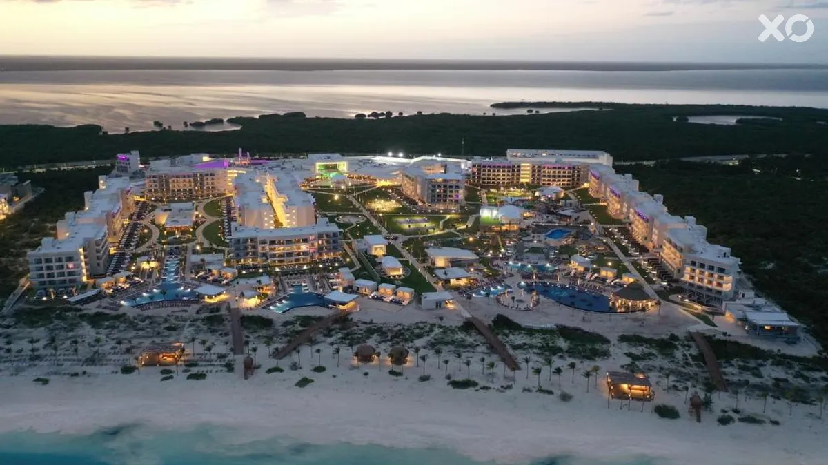 Planet Hollywood Adult Scene Cancun