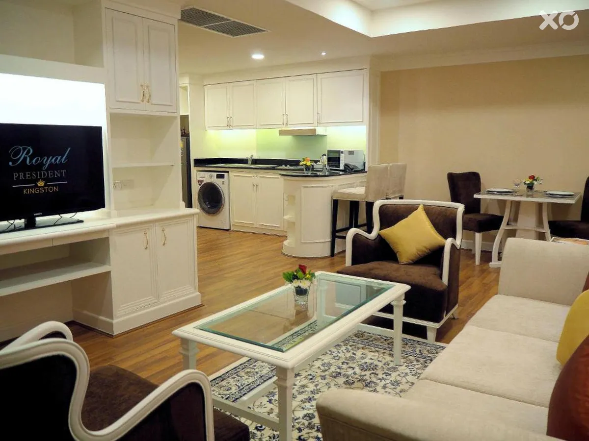 Kingston Suites