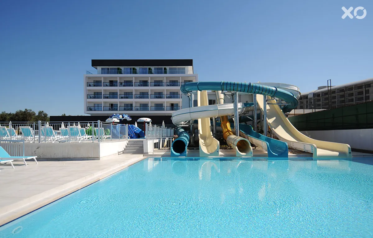 Gold Island Hotel
