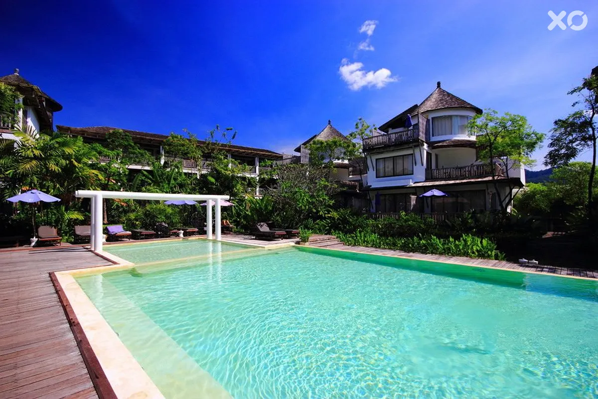 Aana Resort & Spa