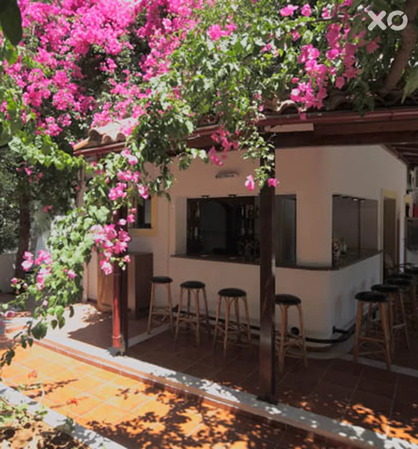 Rena Apartments