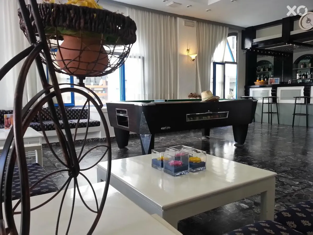Iro Hotel