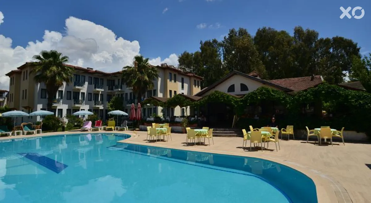 Bezay Hotel