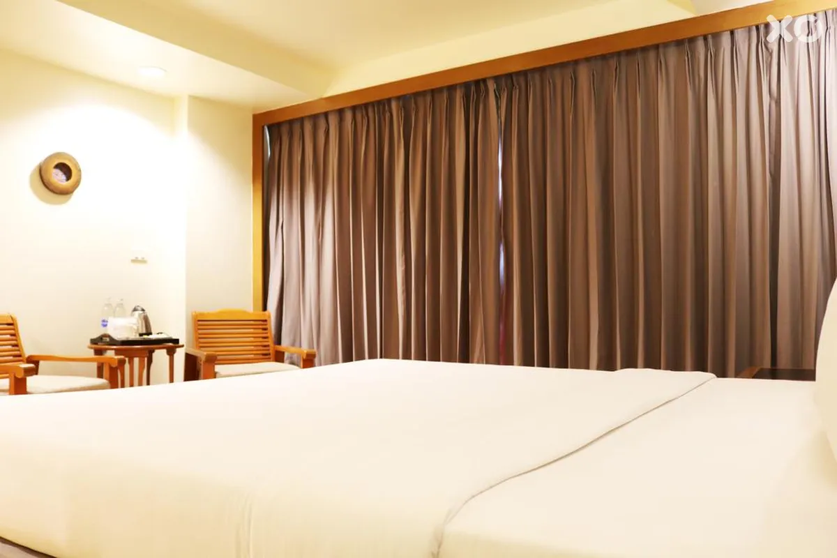 Sunshine Hotel & Residences