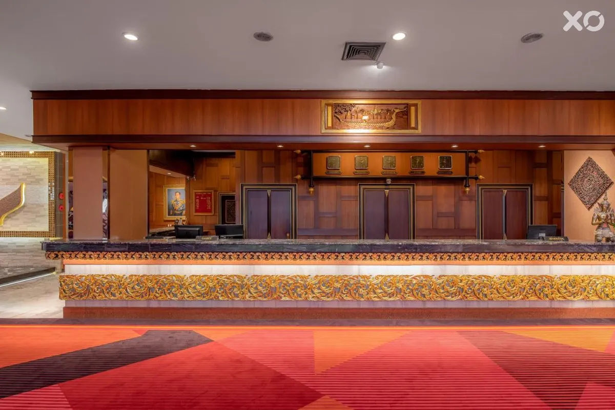 Alexander Hotel