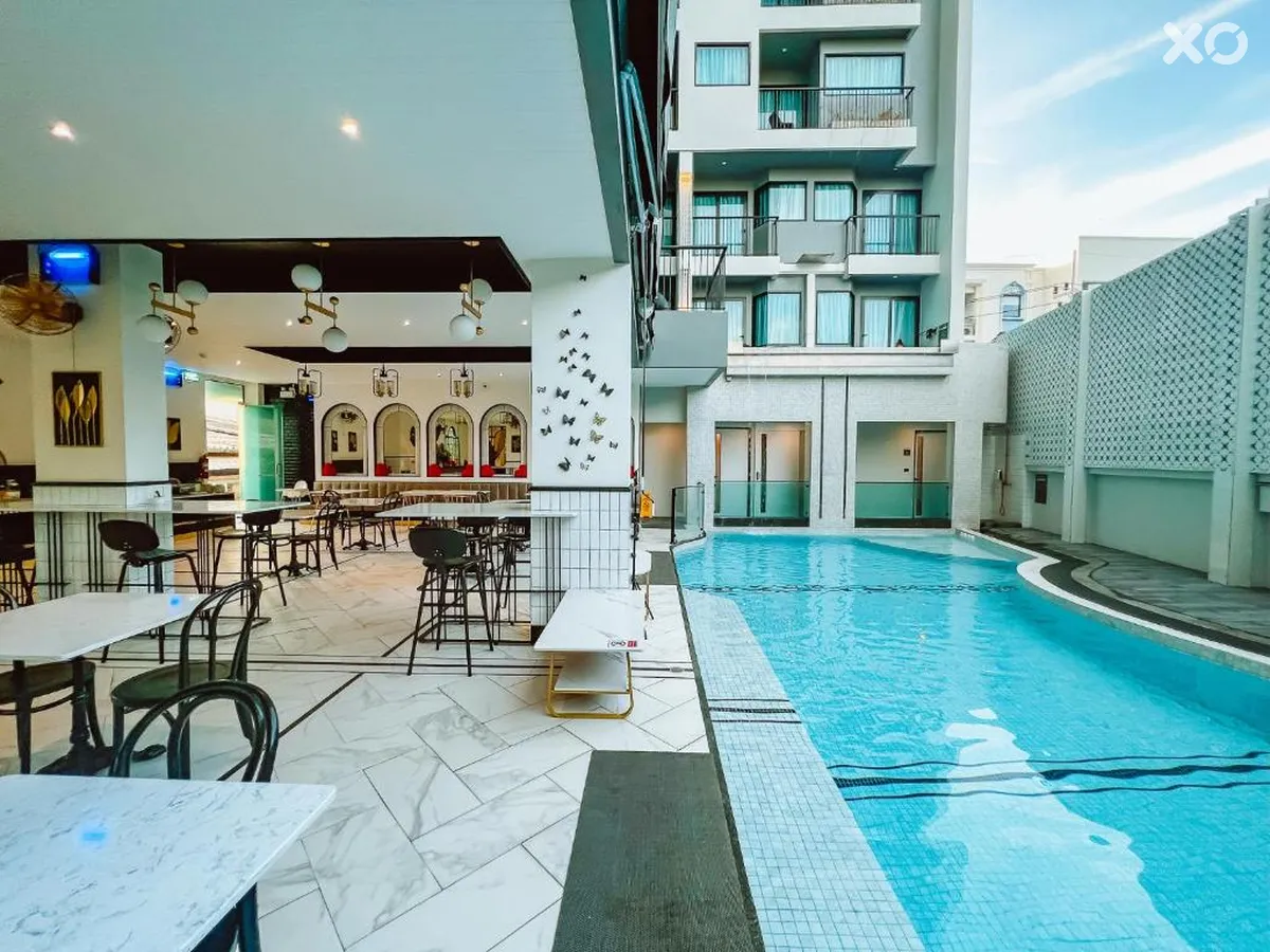 Ratri Phuket Old Town Hotel