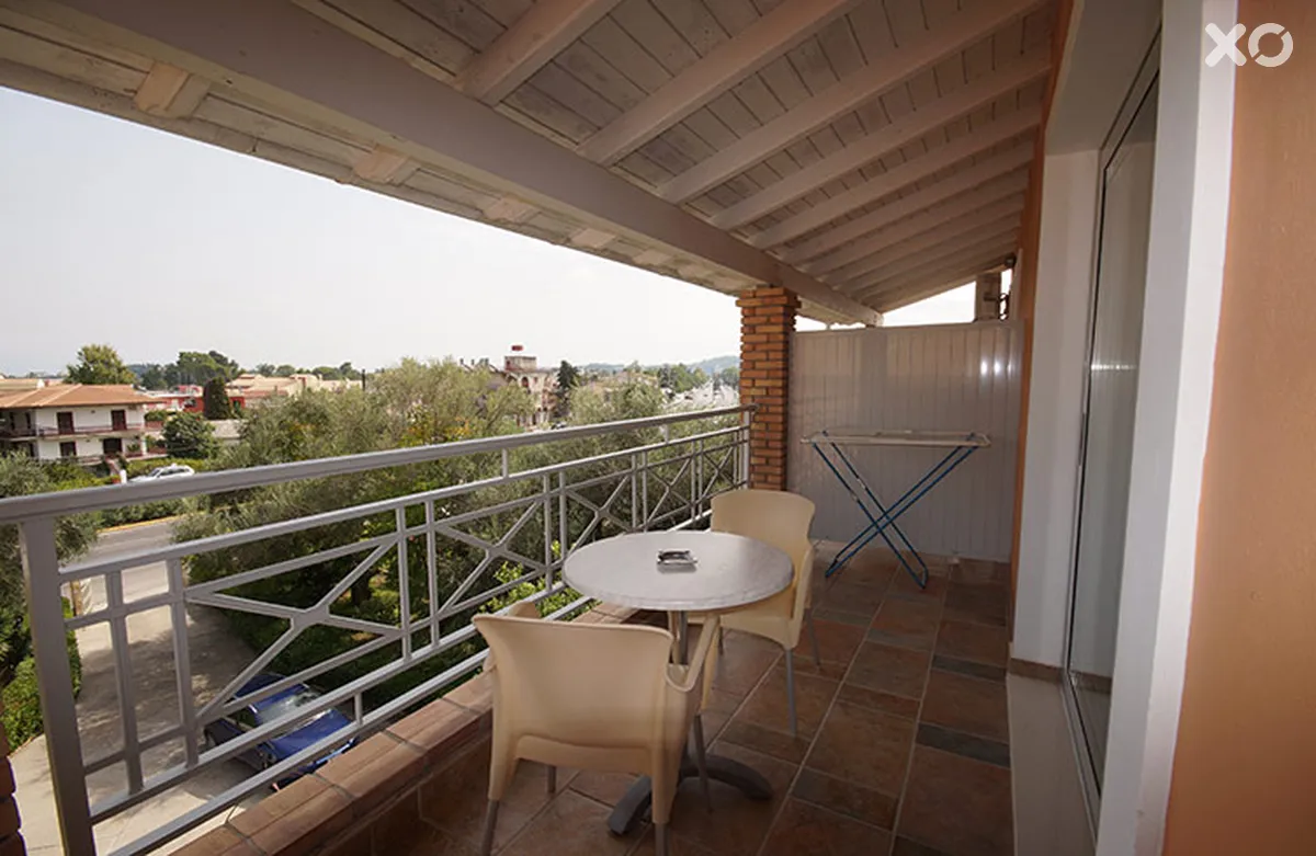 Omirikon Hotel & Apartments