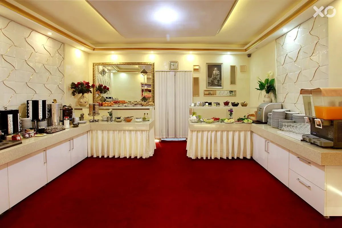 Elan Hotel