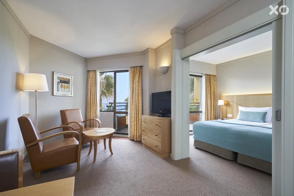 Eden Mar Suite Hotel