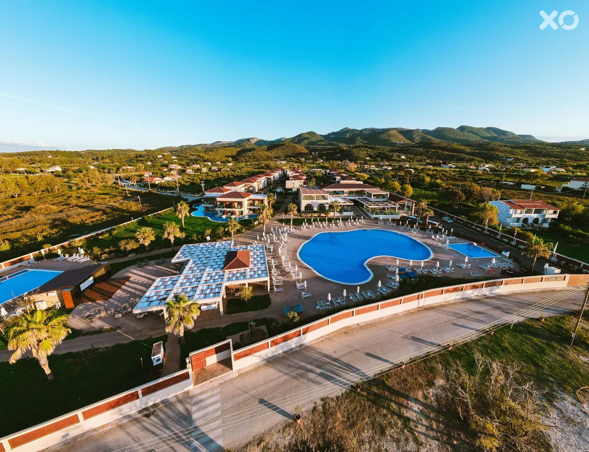 Almyros Beach Resort & Spa